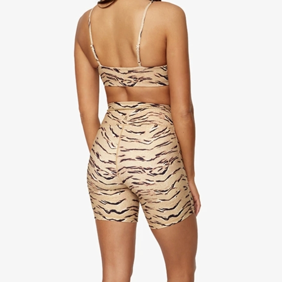 {WeWoreWhat} Brand New Chain Bike Shorts - Picture 4 of 11